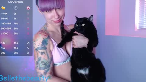 Belle online show from March 4, 6:18 pm