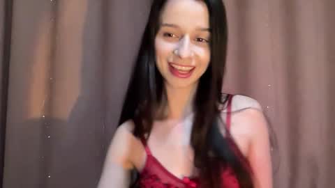 Snapshot of beloved_lucy chatting on April 4, 6:49 pm beloved_lucy online show from April 4, 6:49 pm