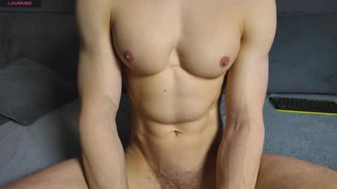 Snapshot of benjaminbond chatting on February 28, 9:10 am benjaminkarl02 online show from February 28, 9:10 am