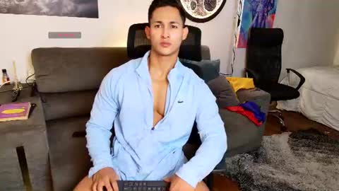 Snapshot of benjamincooperk1 chatting on July 15, 6:29 am benjamincooperk online show from July 15, 6:29 am