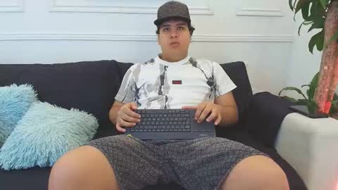 bennett_alejoo online show from November 19, 5:02 pm