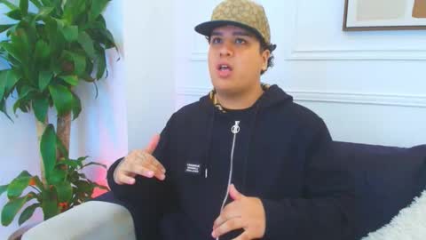 bennett_alejoo online show from January 12, 12:43 pm