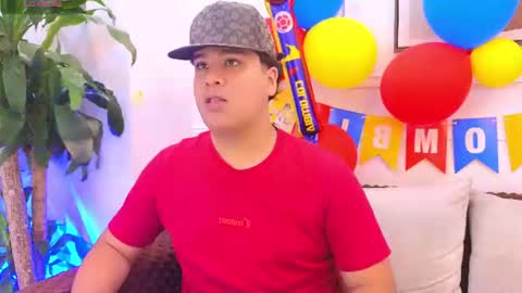 Snapshot of bennett_alejoo chatting on June 24, 6:40 pm bennett_alejoo online show from June 24, 6:40 pm