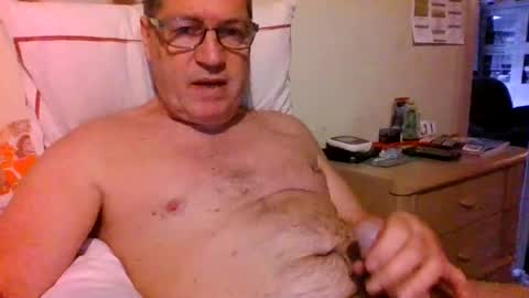 bennybutterfly007 online show from June 12, 5:12 pm