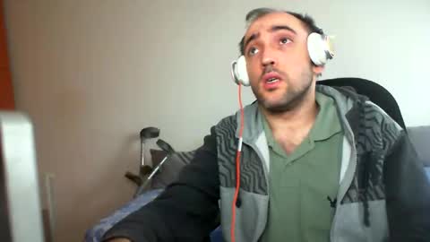 bentish online show from February 5, 10:41 am