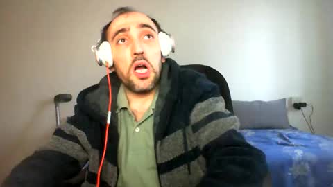 bentish online show from February 11, 2:46 pm