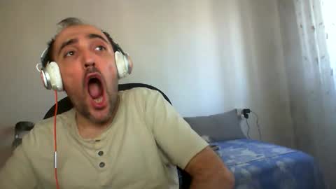 bentish online show from September 9, 12:15 pm