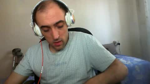 bentish online show from September 22, 9:00 am