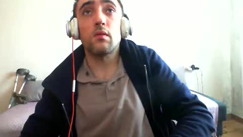 bentish online show from February 10, 11:14 am