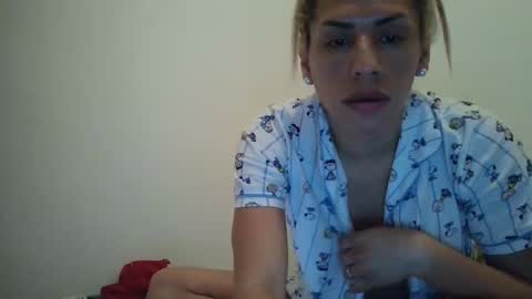 berechucky online show from April 22, 7:37 pm