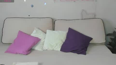 Snapshot of berta_kelly chatting on June 15, 12:02 am Berta online show from June 15, 12:02 am