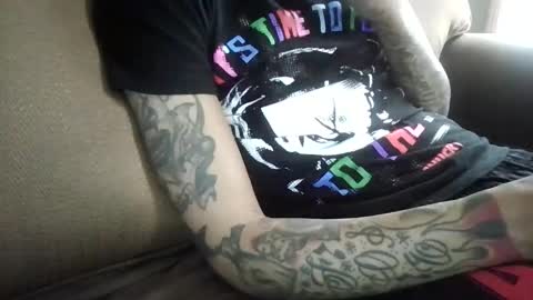 ToxicPipe757 online show from April 18, 3:49 pm