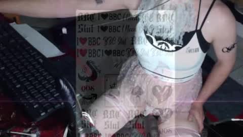 Snapshot of betacuckloser33 chatting on March 15, 3:56 am BCL33 online show from March 15, 3:56 am