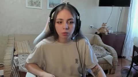 Snapshot of bethany_tease chatting on February 18, 10:44 am bethany_tease online show from February 18, 10:44 am