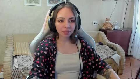 Snapshot of bethany_tease chatting on February 21, 10:49 am bethany_tease online show from February 21, 10:49 am