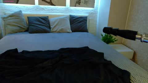 Snapshot of bettyrouse chatting on May 24, 8:36 pm Betty online show from May 24, 8:36 pm