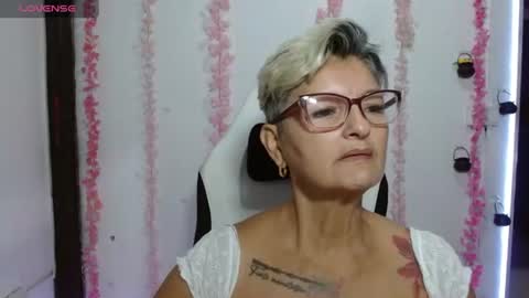 Snapshot of bety_cum3 chatting on June 29, 12:05 pm bibiana online show from June 29, 12:05 pm