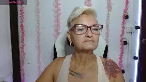 Snapshot of bety_cum3 chatting on July 2, 9:26 am bibiana online show from July 2, 9:26 am