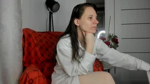 beverlyhodgess online show from May 23, 1:44 am