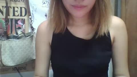 bheatrixx online show from April 8, 11:21 am