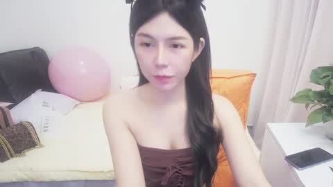 bhzhenyueyan online show from May 28, 3:53 pm