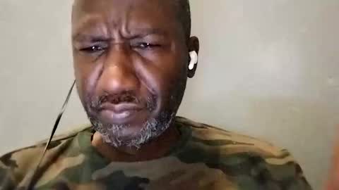 Snapshot of bi582945 chatting on October 11, 11:58 pm bi582945 online show from October 11, 11:58 pm