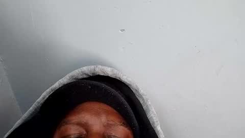 Snapshot of bi582945 chatting on December 3, 5:22 pm bi582945 online show from December 3, 5:22 pm