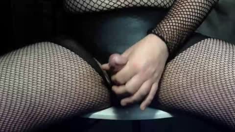 Snapshot of bi_submissive chatting on March 5, 8:43 am bi_submissive online show from March 5, 8:43 am