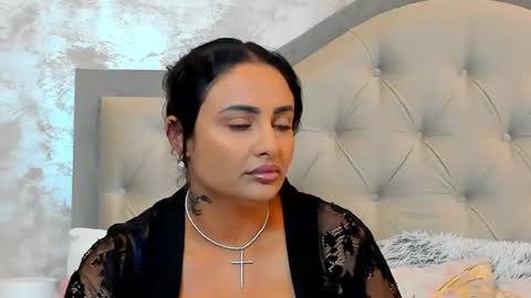 Bianca Vale online show from July 6, 5:04 am