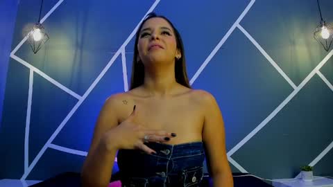 bianca_vega_ online show from April 10, 11:15 am