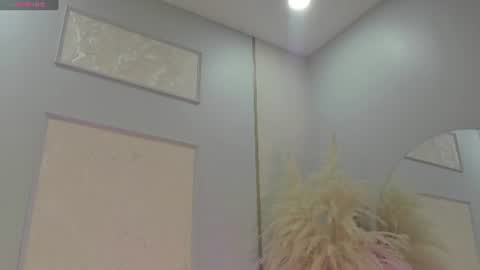 bianca_vega_ online show from July 1, 11:12 am