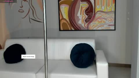 Snapshot of biancapierce_ chatting on June 23, 10:57 am Bianca Pierce online show from June 23, 10:57 am