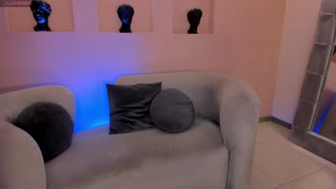 Snapshot of biancapierce_ chatting on June 24, 7:13 pm Bianca Pierce online show from June 24, 7:13 pm