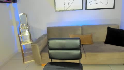 Snapshot of biancapierce_ chatting on July 8, 11:04 am Bianca Pierce online show from July 8, 11:04 am