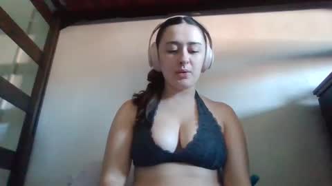 Snapshot of biancaxxx5 chatting on October 13, 5:57 pm biancaxxx5 online show from October 13, 5:57 pm