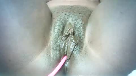 Snapshot of biass_ebony234 chatting on January 23, 1:02 pm pretty online show from January 23, 1:02 pm