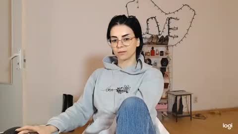 innasugarwild online show from April 15, 4:36 pm