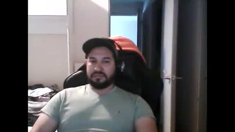 latinBoyHuge online show from September 23, 6:00 pm