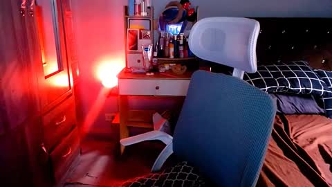 Mia online show from February 23, 4:10 am