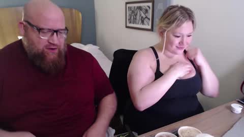 BigBear4Cuddles online show from February 15, 12:40 am