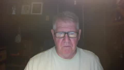 Snapshot of bigbeerdrinker1 chatting on November 3, 4:14 am bigbeerdrinker online show from November 3, 4:14 am