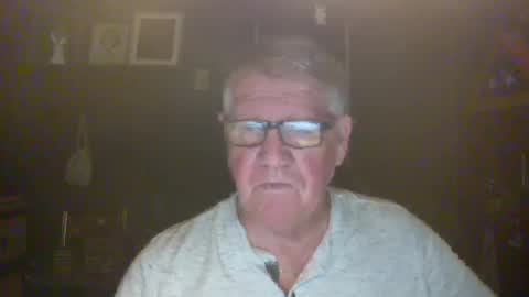 Snapshot of bigbeerdrinker1 chatting on November 19, 7:19 am bigbeerdrinker online show from November 19, 7:19 am