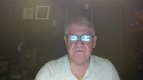 Snapshot of bigbeerdrinker1 chatting on March 29, 5:07 am bigbeerdrinker online show from March 29, 5:07 am