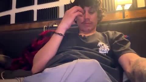 bigben281330 online show from February 17, 7:53 pm