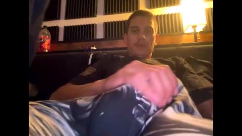 Snapshot of bigben281330 chatting on May 16, 6:39 pm bigben281330 online show from May 16, 6:39 pm