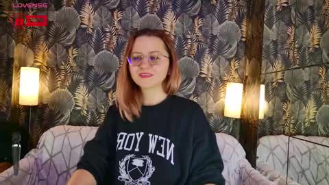 Snapshot of bigboobsarri chatting on February 25, 10:41 pm BigBoobsArri online show from February 25, 10:41 pm