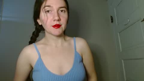 Isabella online show from January 16, 9:30 pm