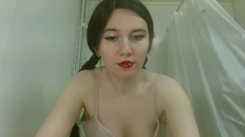 Isabella online show from April 9, 3:28 am