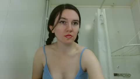 Snapshot of bigbootybunny chatting on June 15, 9:11 am Isabella online show from June 15, 9:11 am