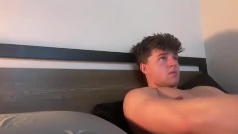 bigbootyburger1 online show from April 15, 6:59 pm